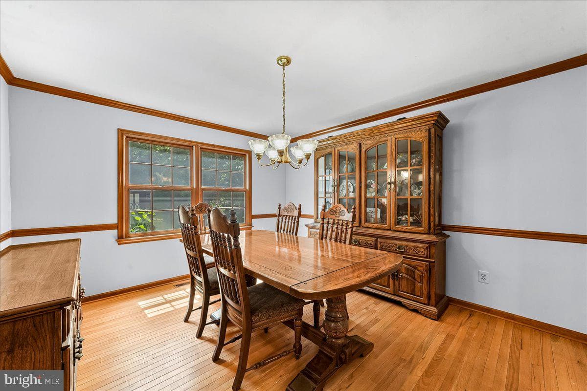 1577 Spring Meadow Lane photo 7