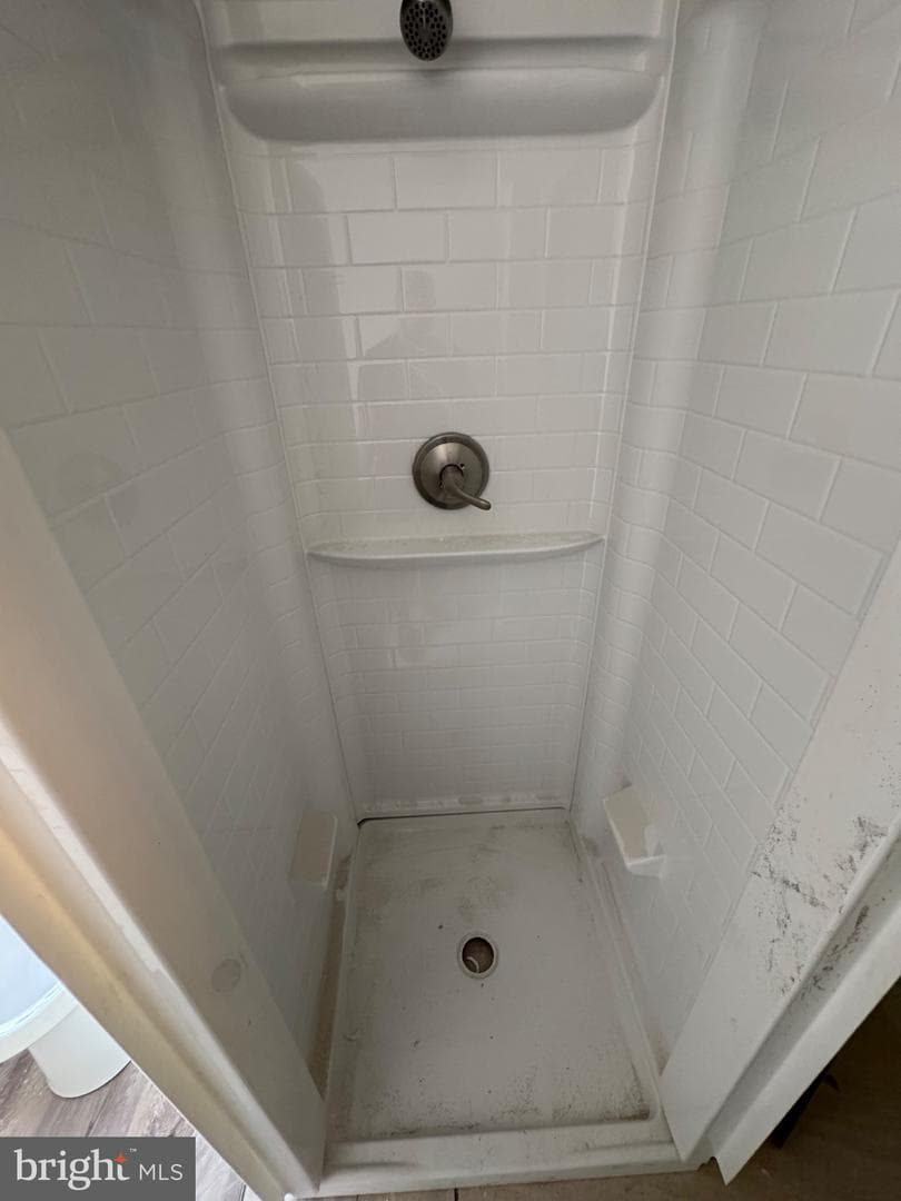 1012 W 8th Street photo 3