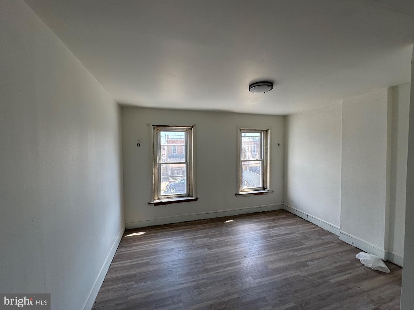 1012 W 8th Street photo 5