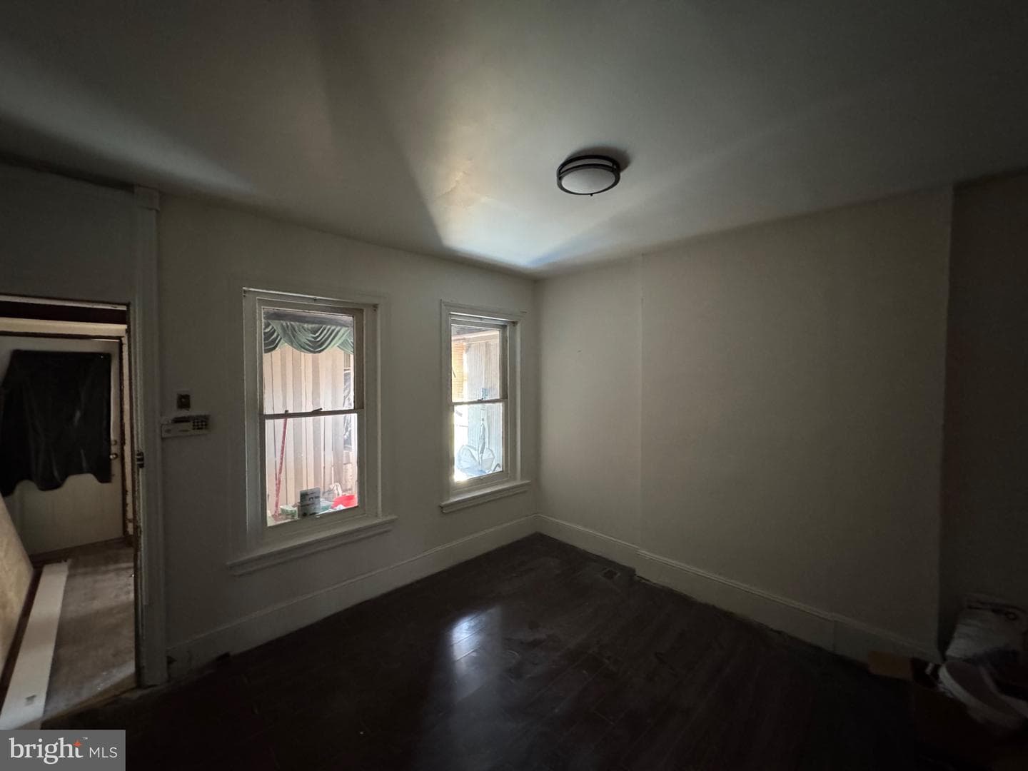 1012 W 8th Street photo 6