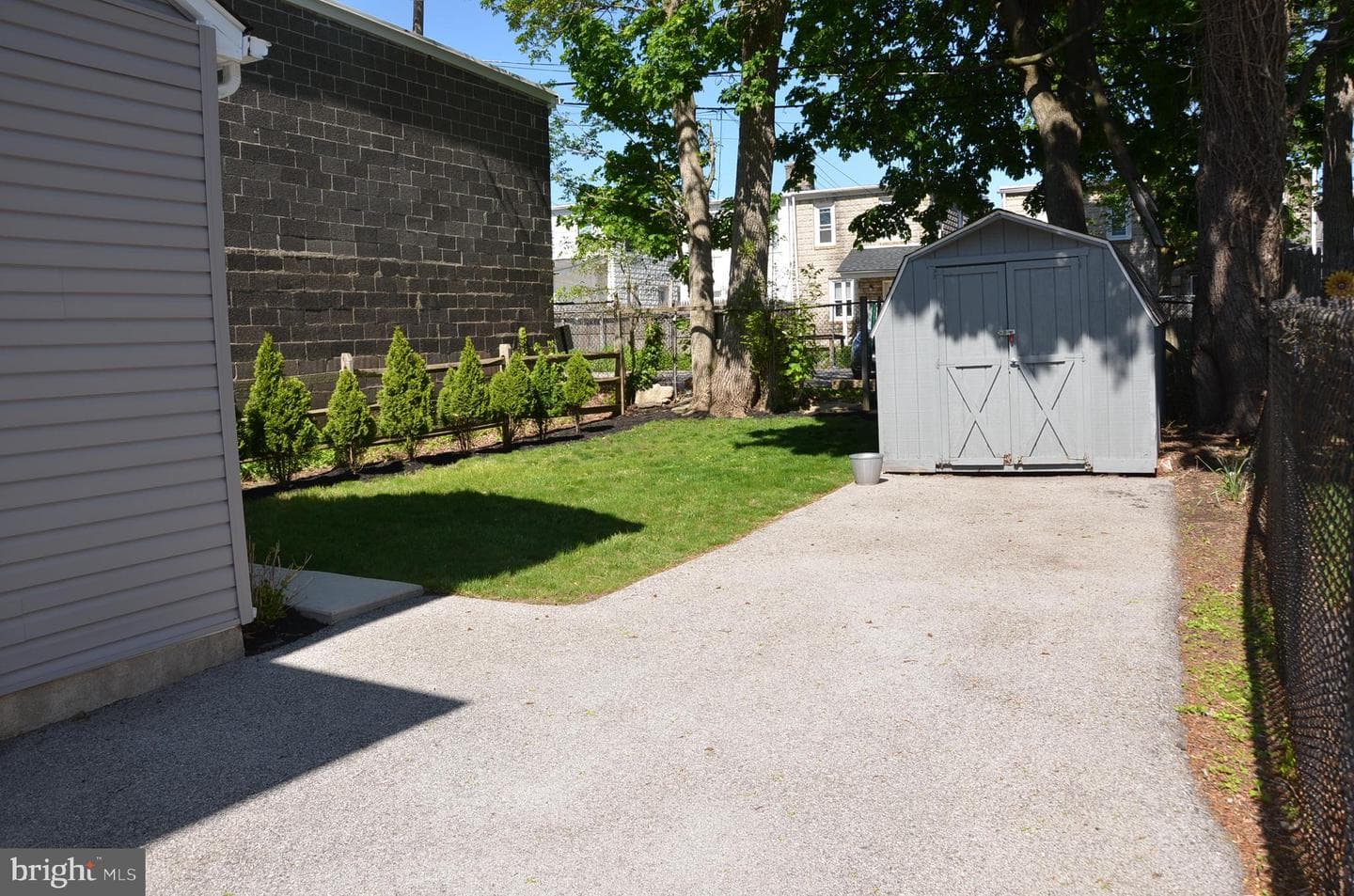 713 Miller Street photo 14