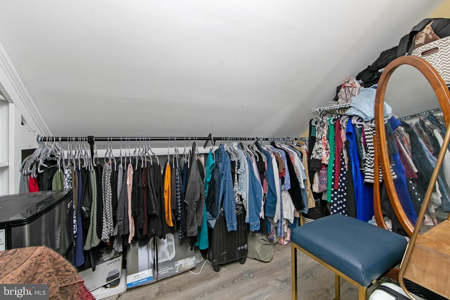 2400 Grand Avenue photo 37