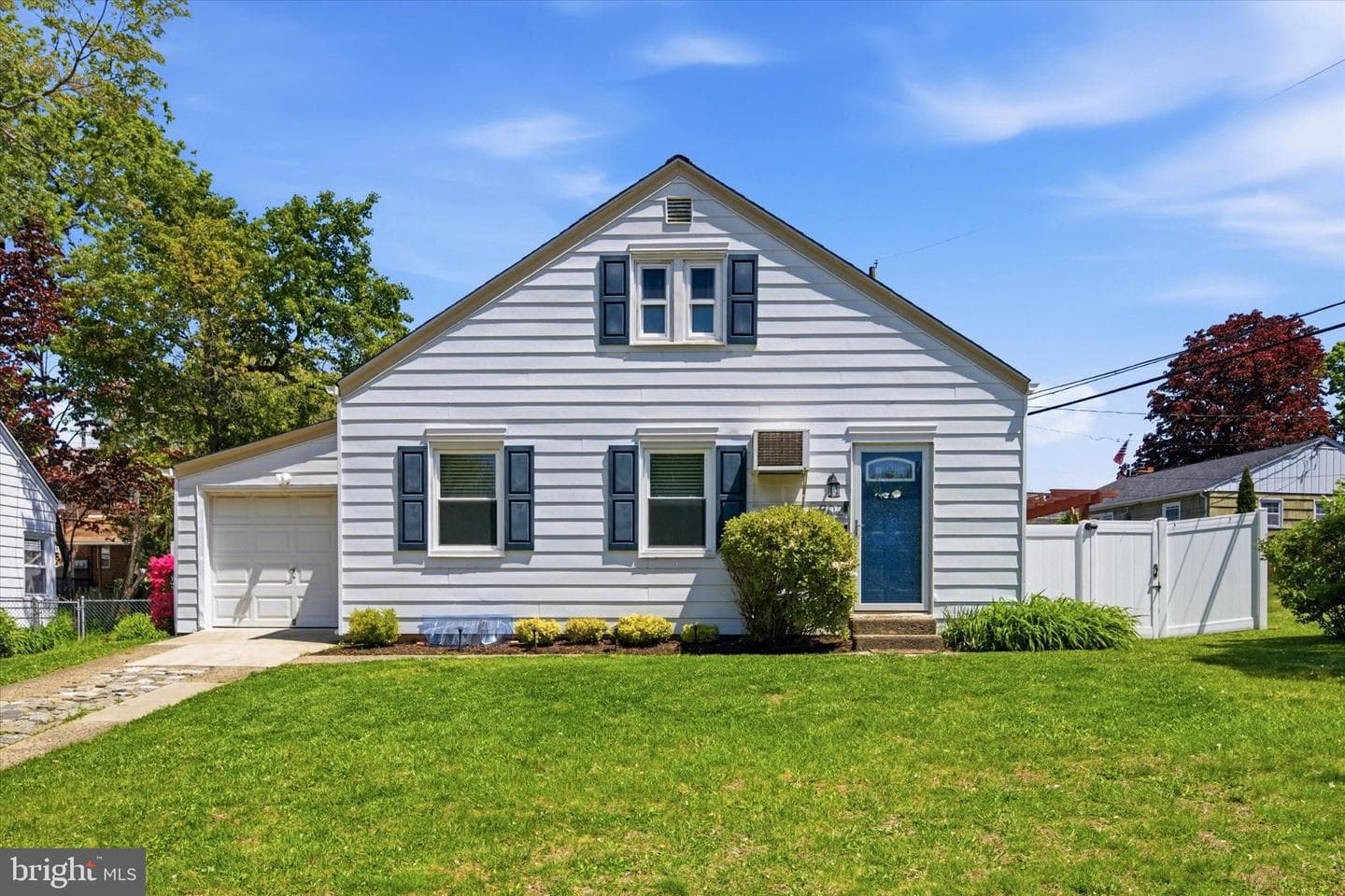 702 Hood Road, Swarthmore