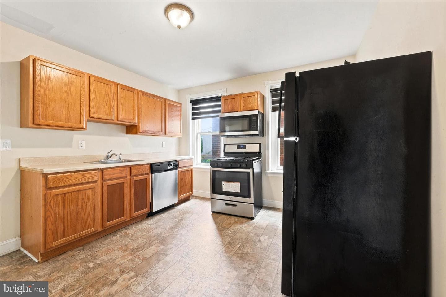 49 E Madison Avenue photo 10