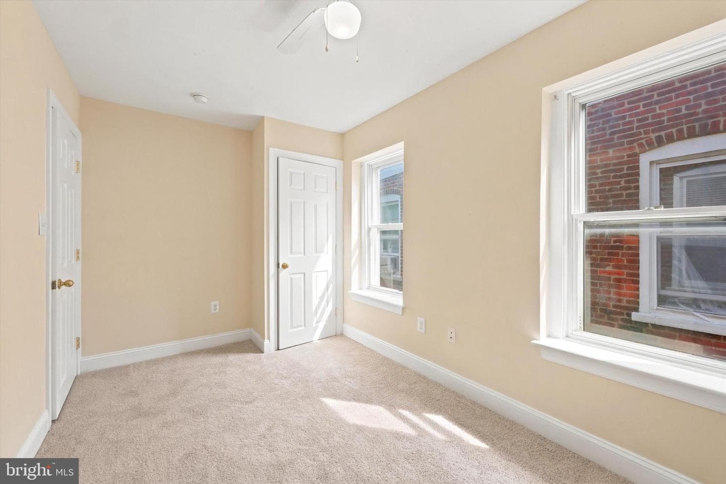 49 E Madison Avenue photo 16