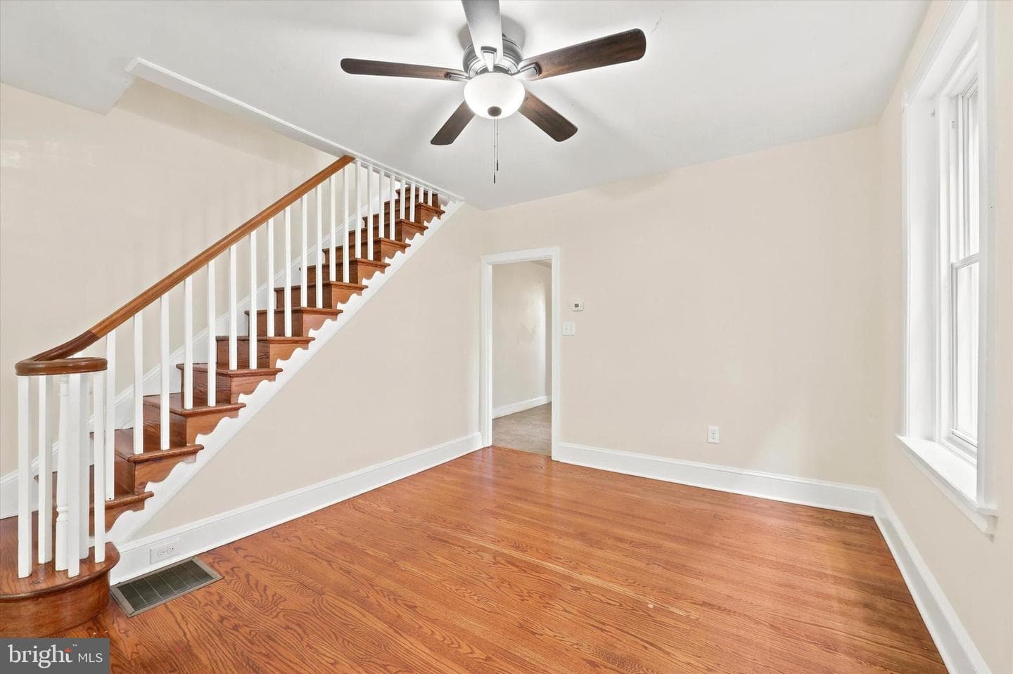 49 E Madison Avenue photo 6