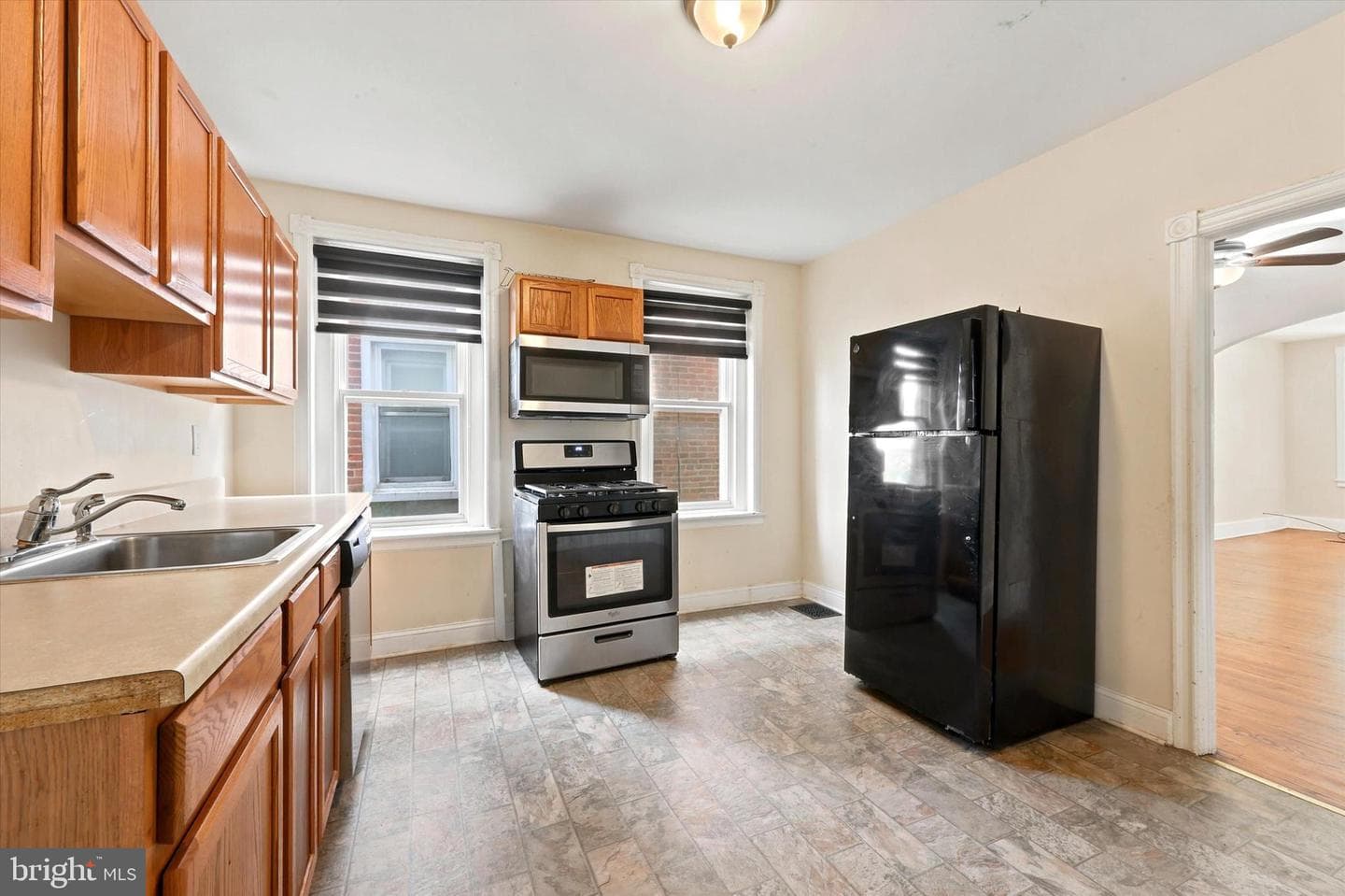 49 E Madison Avenue photo 9