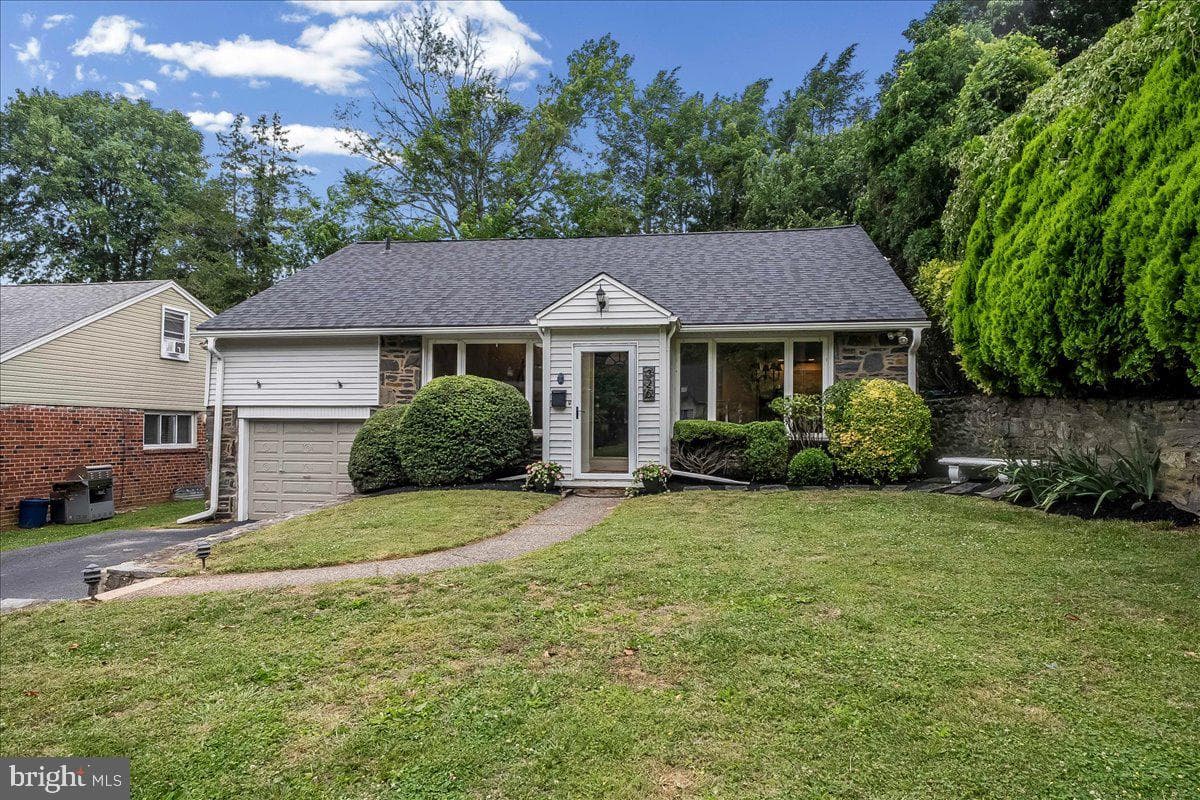 326 Glen Ridge Road, Havertown