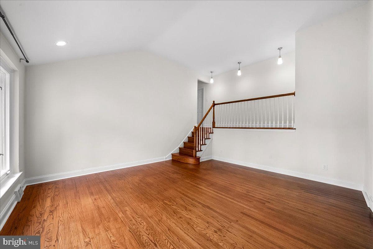 326 Glen Ridge Road photo 5