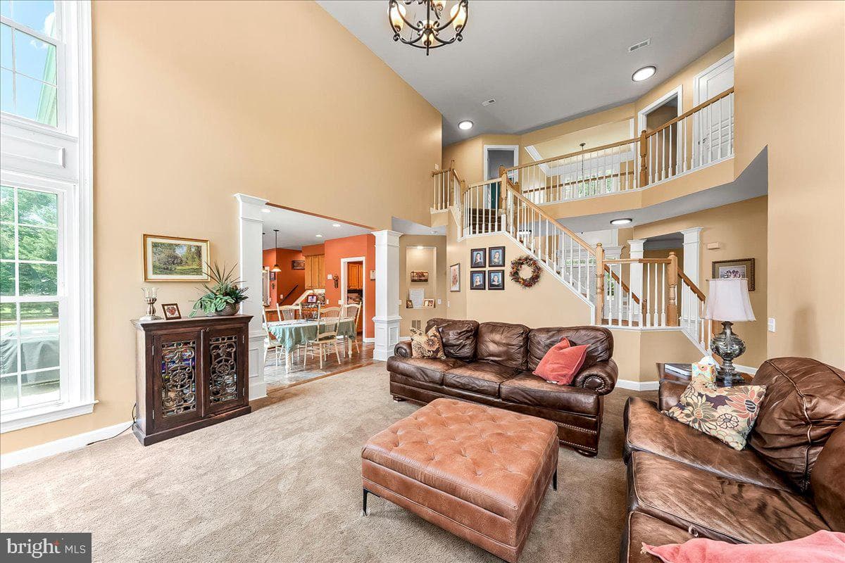 39 Maple Lane photo 18