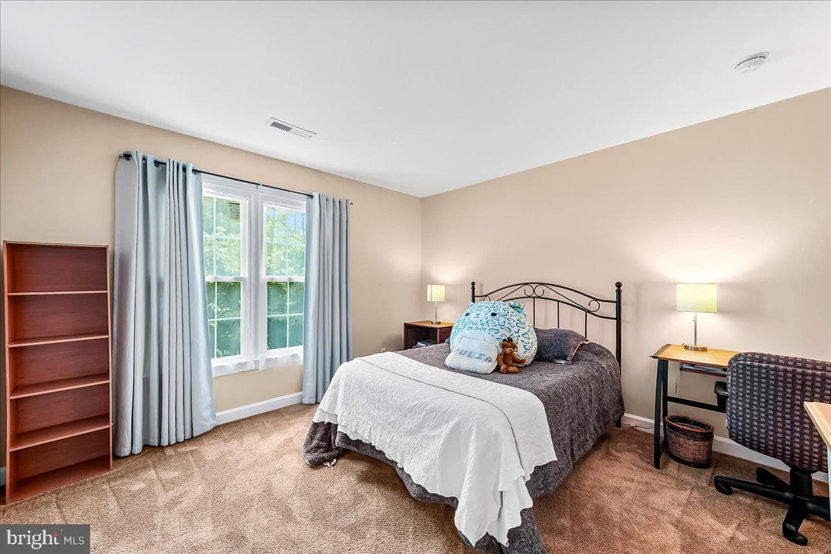 39 Maple Lane photo 32