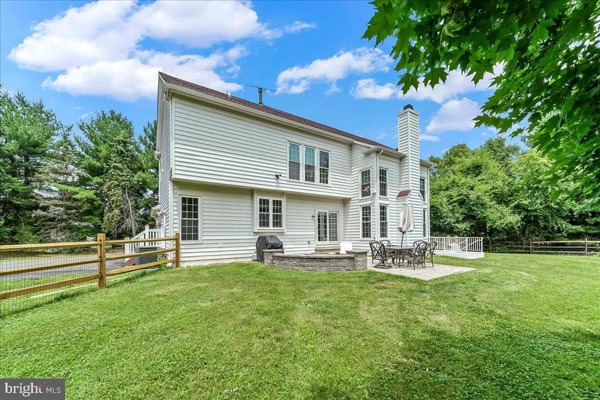 39 Maple Lane photo 43