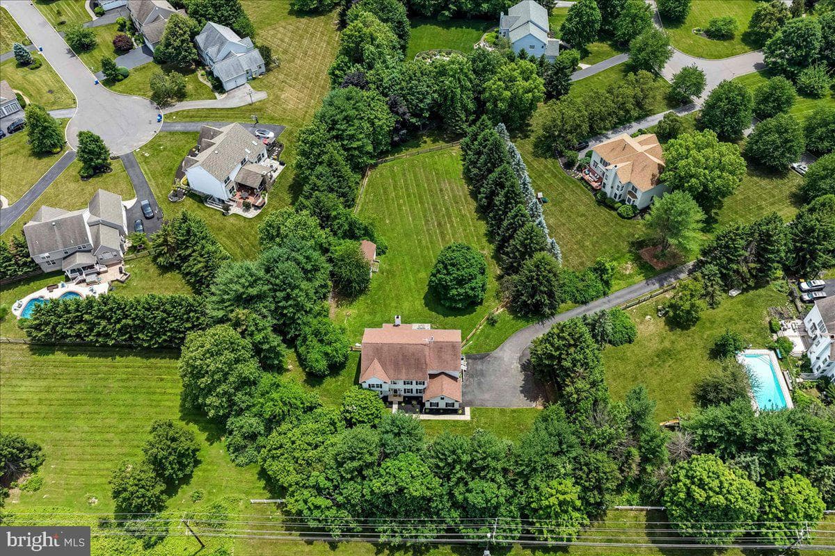 39 Maple Lane photo 44