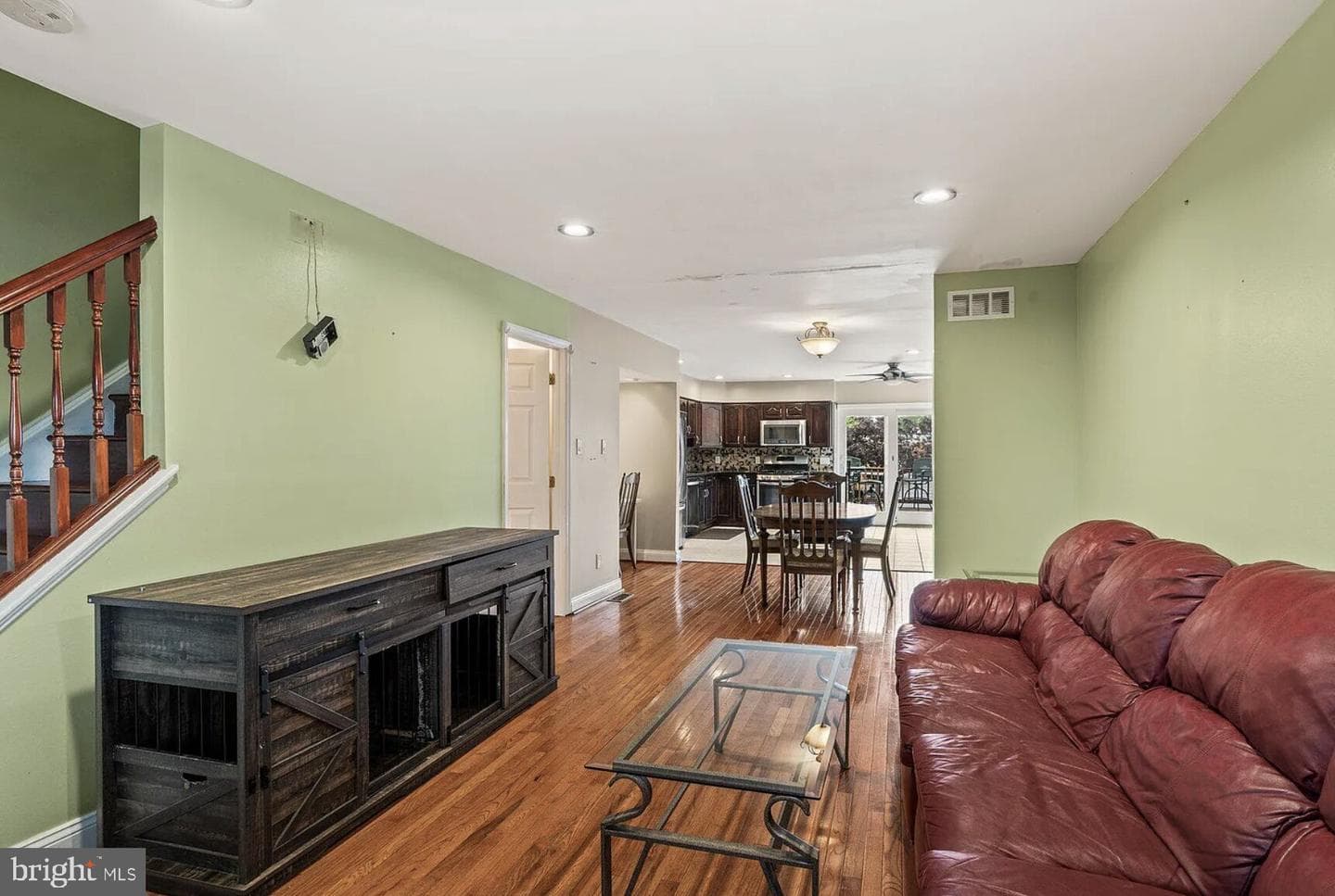 377 E Madison Avenue photo 13