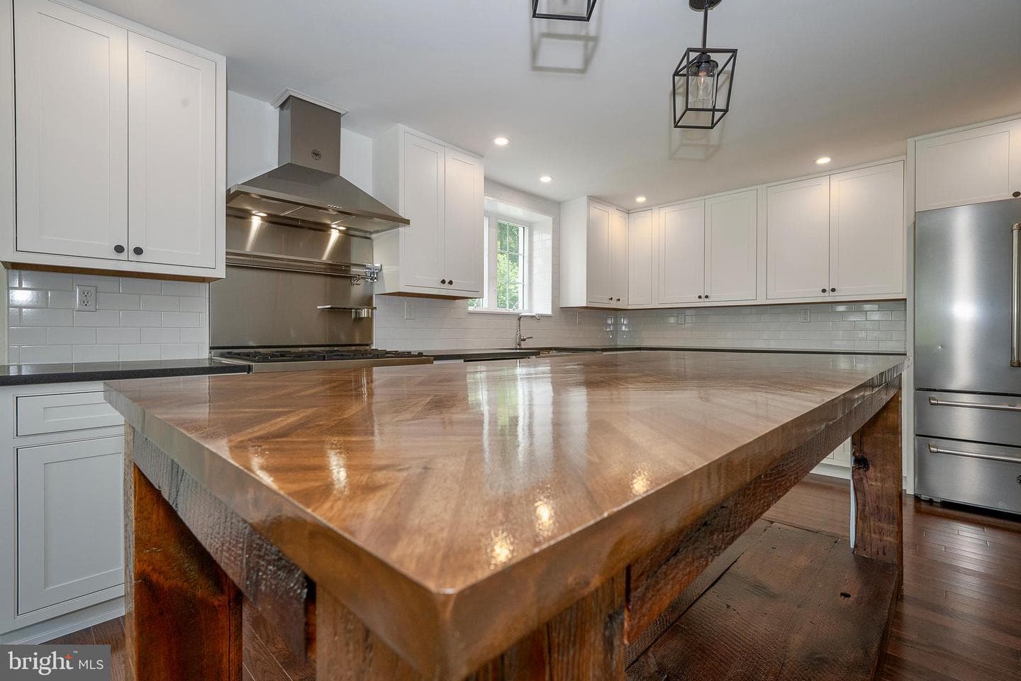 2842 Haverford Road photo 9
