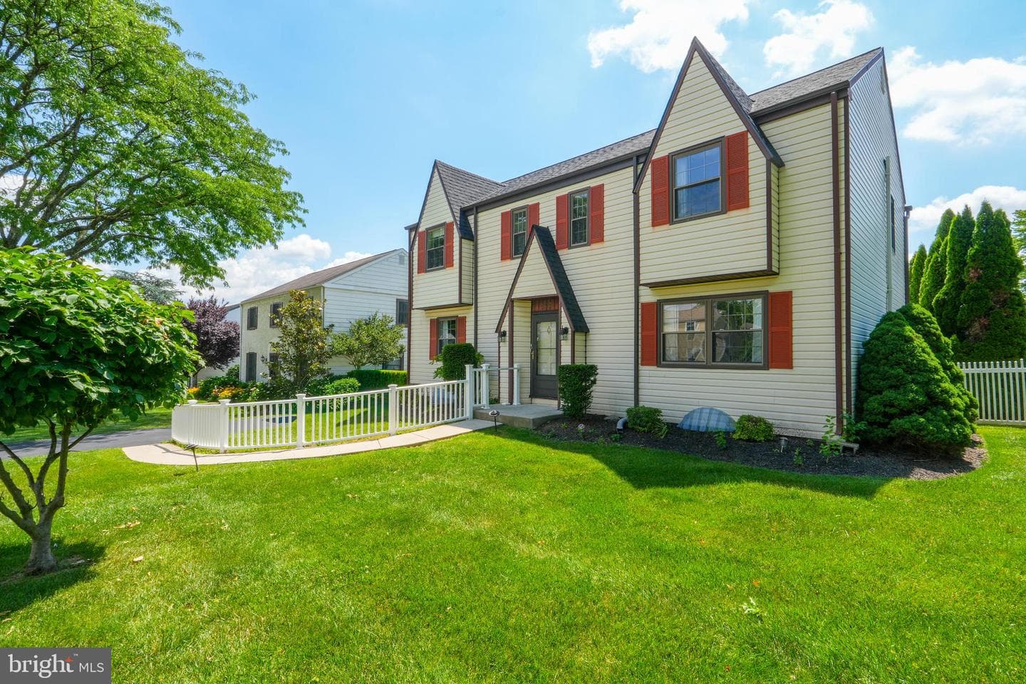 105 Grandview Road photo 4