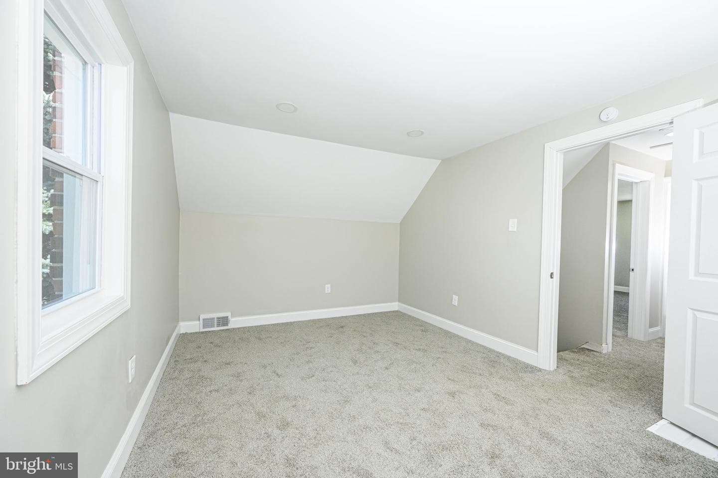 431 Holmes Road photo 27