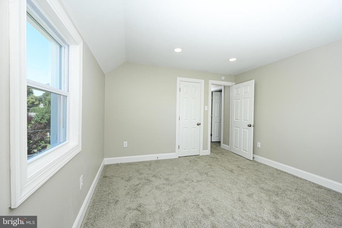 431 Holmes Road photo 29