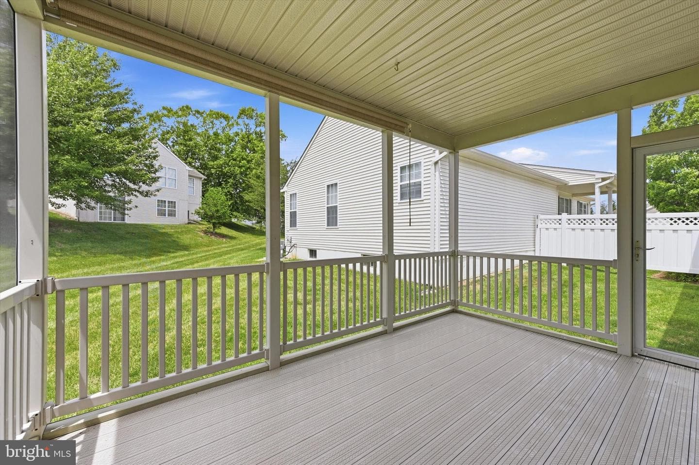 530 Fox Den Court photo 16