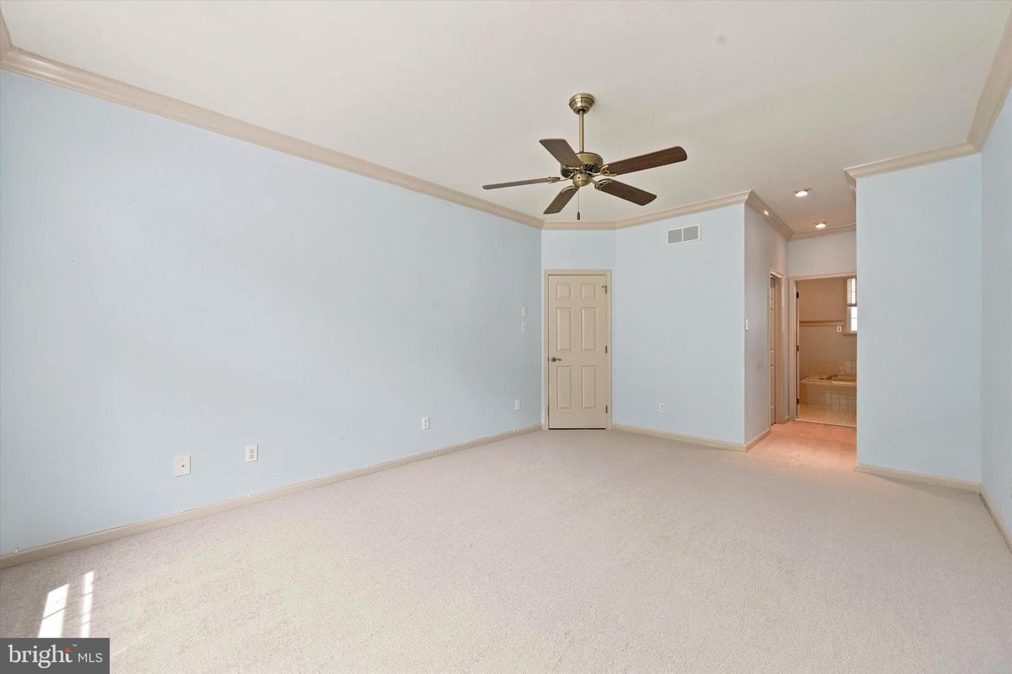 530 Fox Den Court photo 19