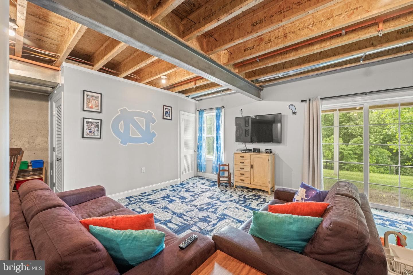 47 Hunters Lane photo 32