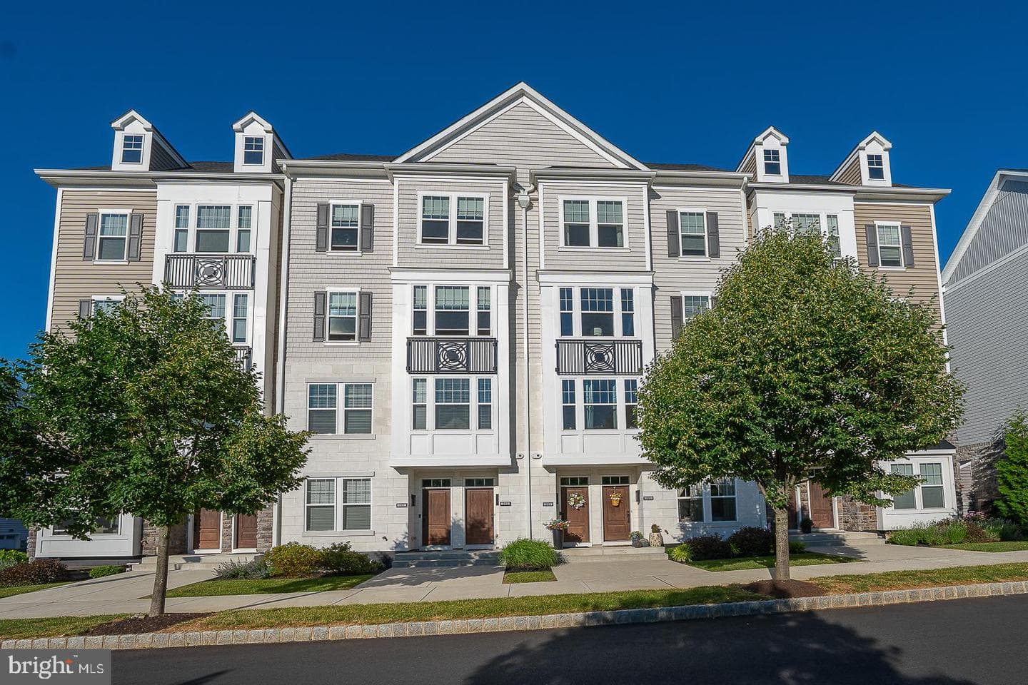 242 Charles Ellis Drive, Newtown Square