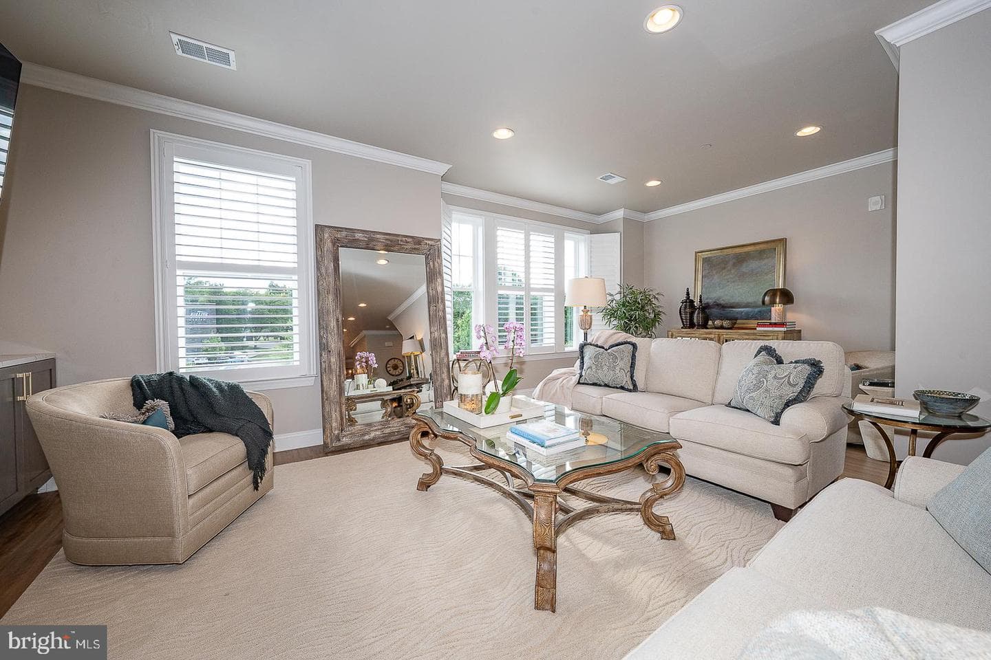 242 Charles Ellis Drive photo 11