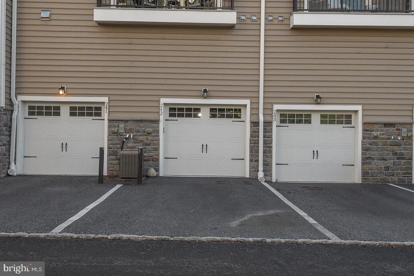 242 Charles Ellis Drive photo 44