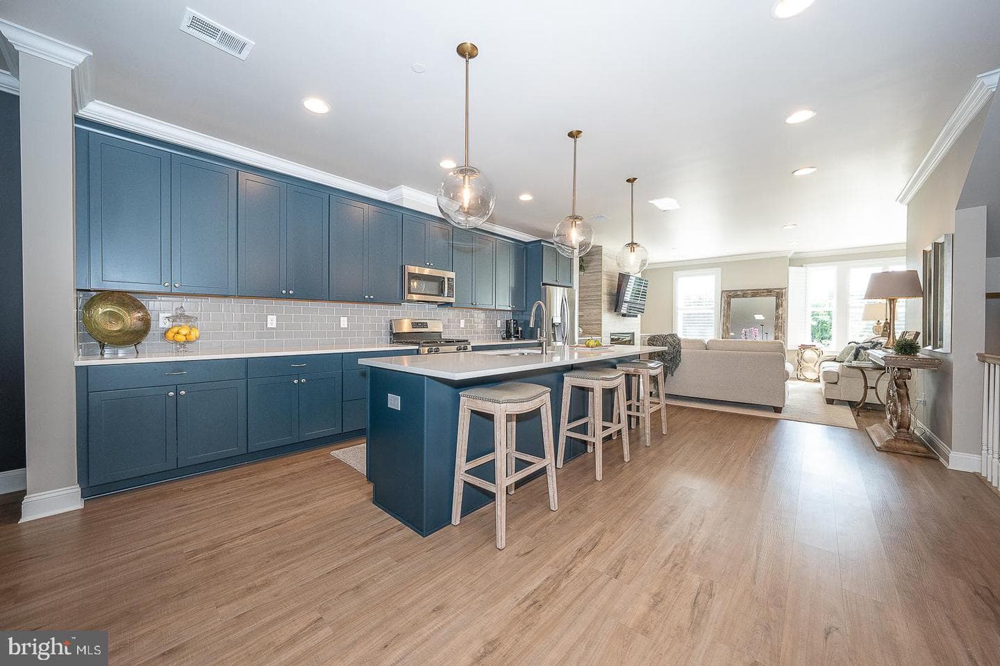 242 Charles Ellis Drive photo 6
