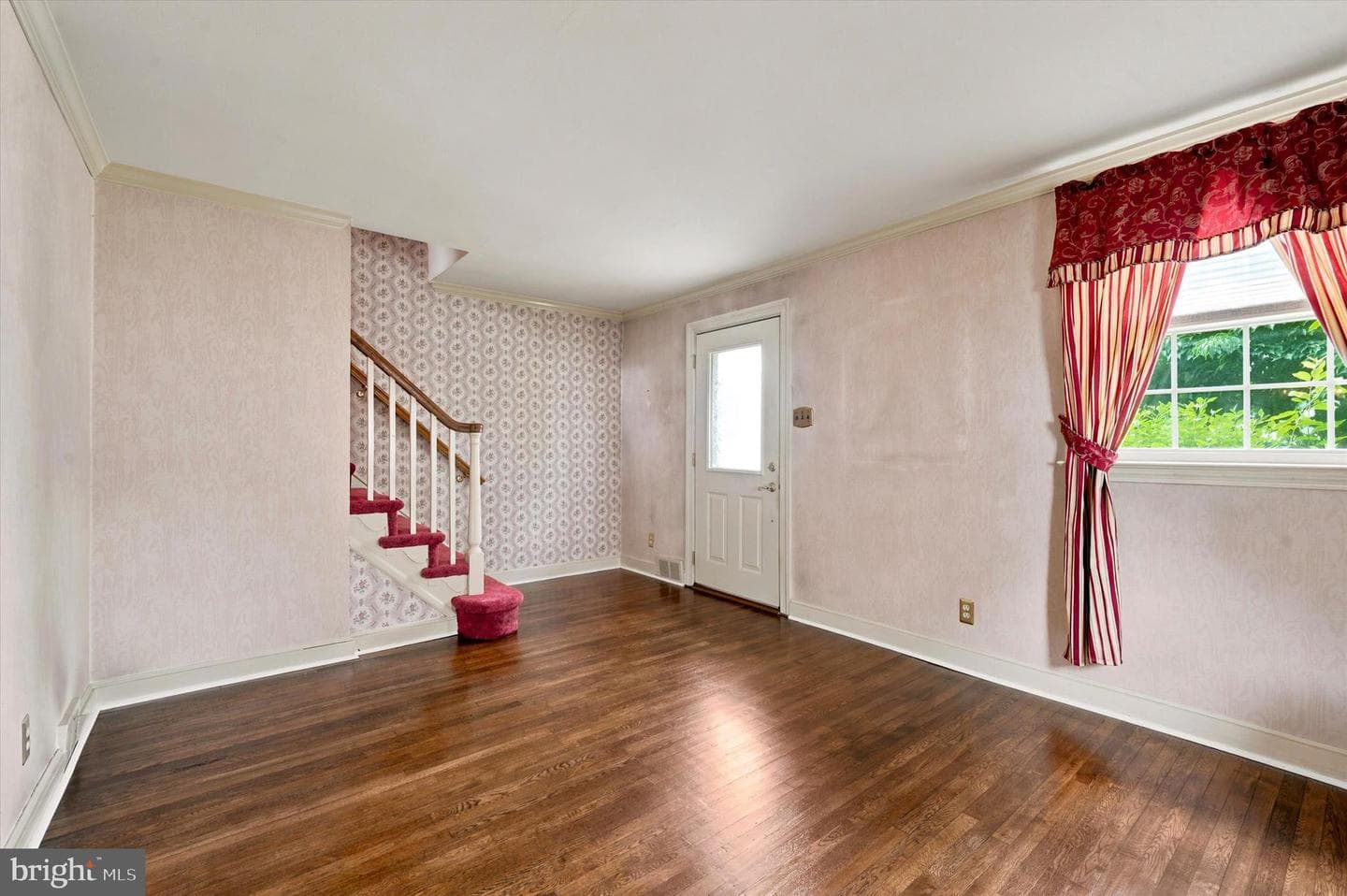 141 Flintlock Road photo 6