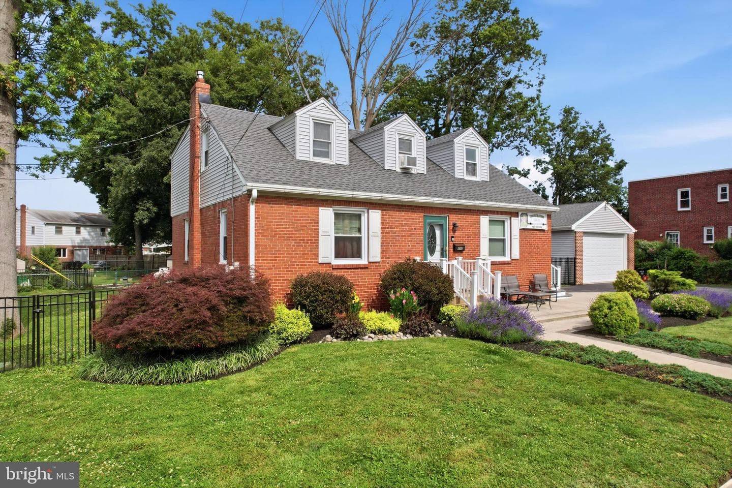 418 Buchanan Avenue photo 4