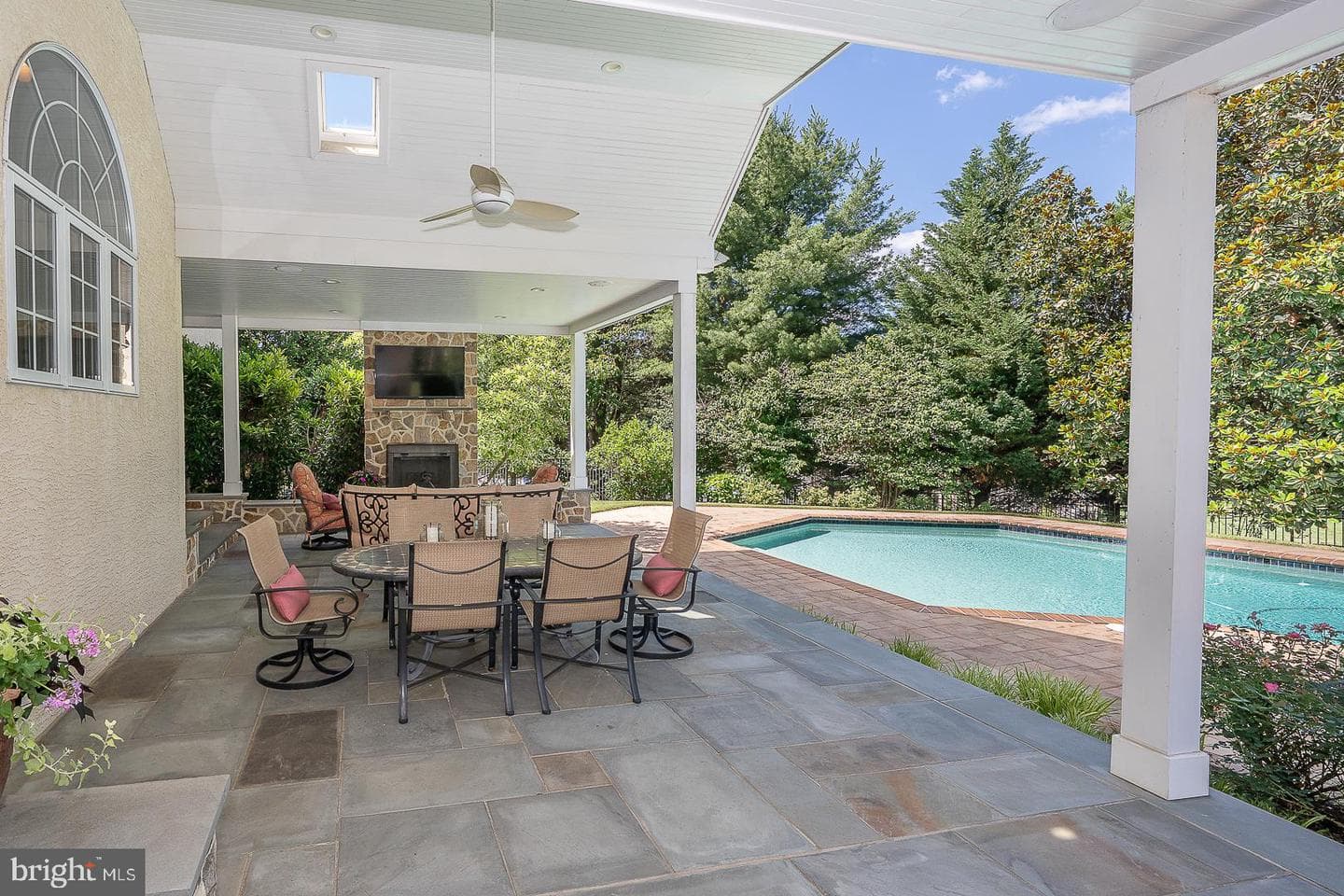 121 Spring Tree Drive photo 52