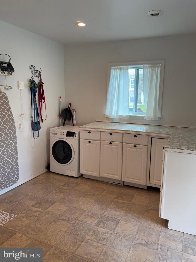 300 Clifton Avenue photo 14