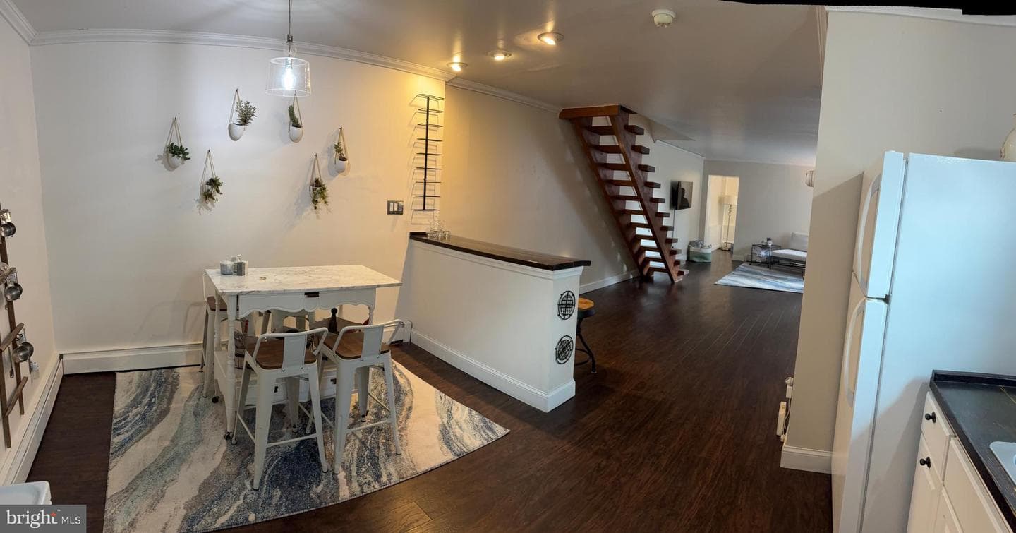 300 Clifton Avenue photo 5