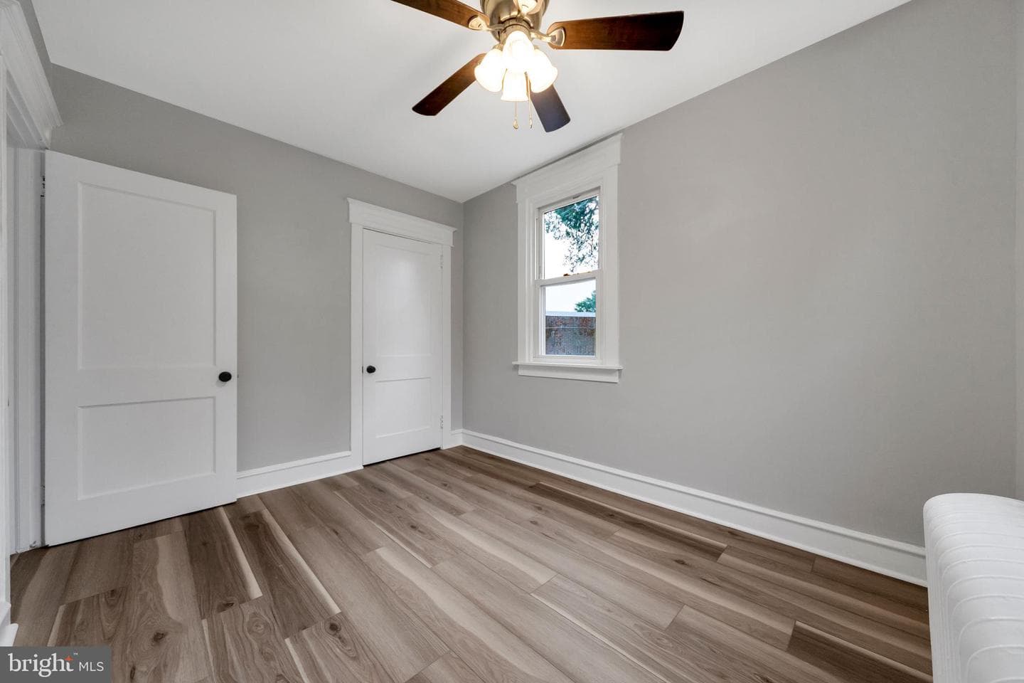 552 Larchwood Avenue photo 23