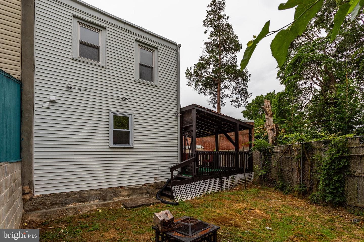 552 Larchwood Avenue photo 31