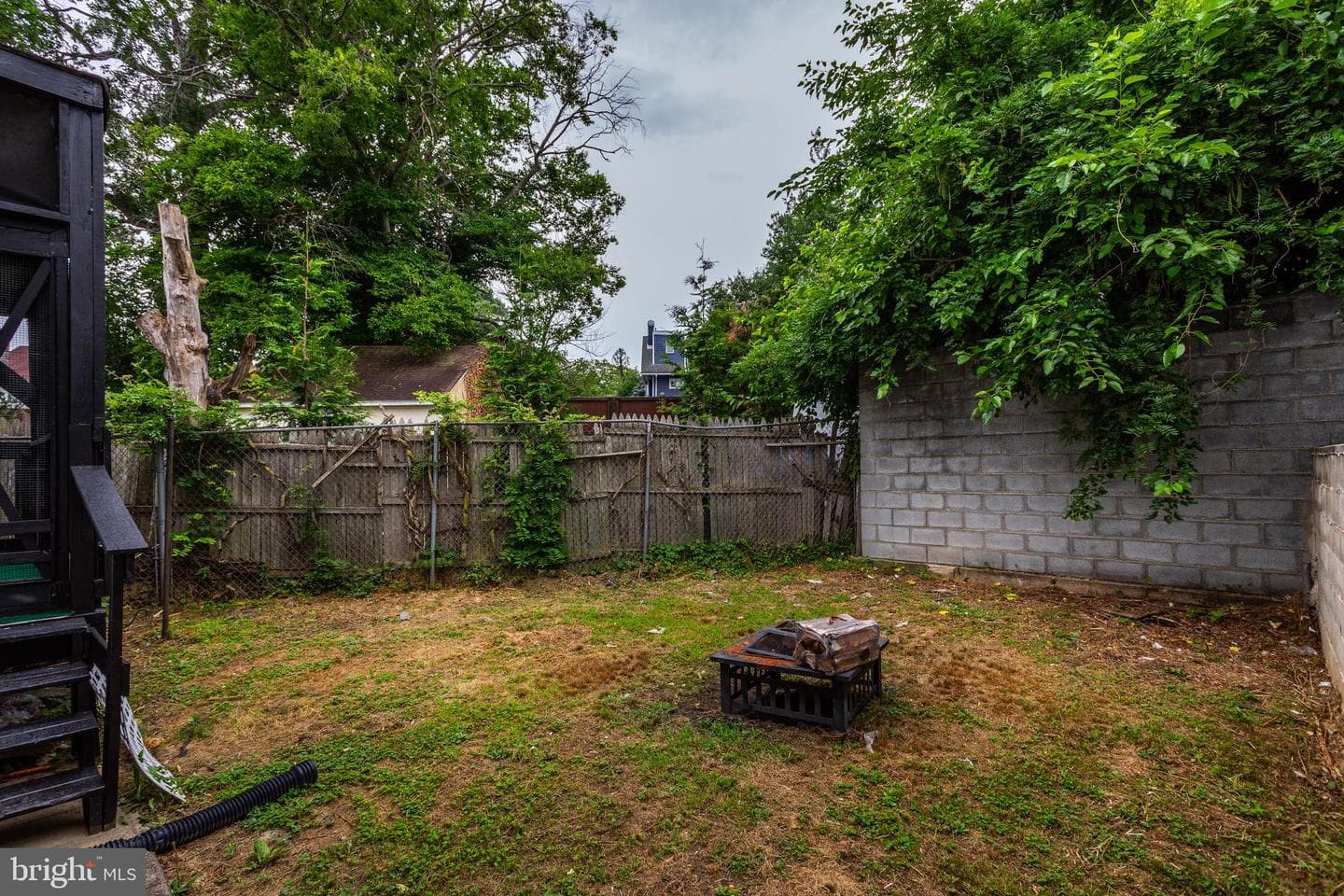 552 Larchwood Avenue photo 34