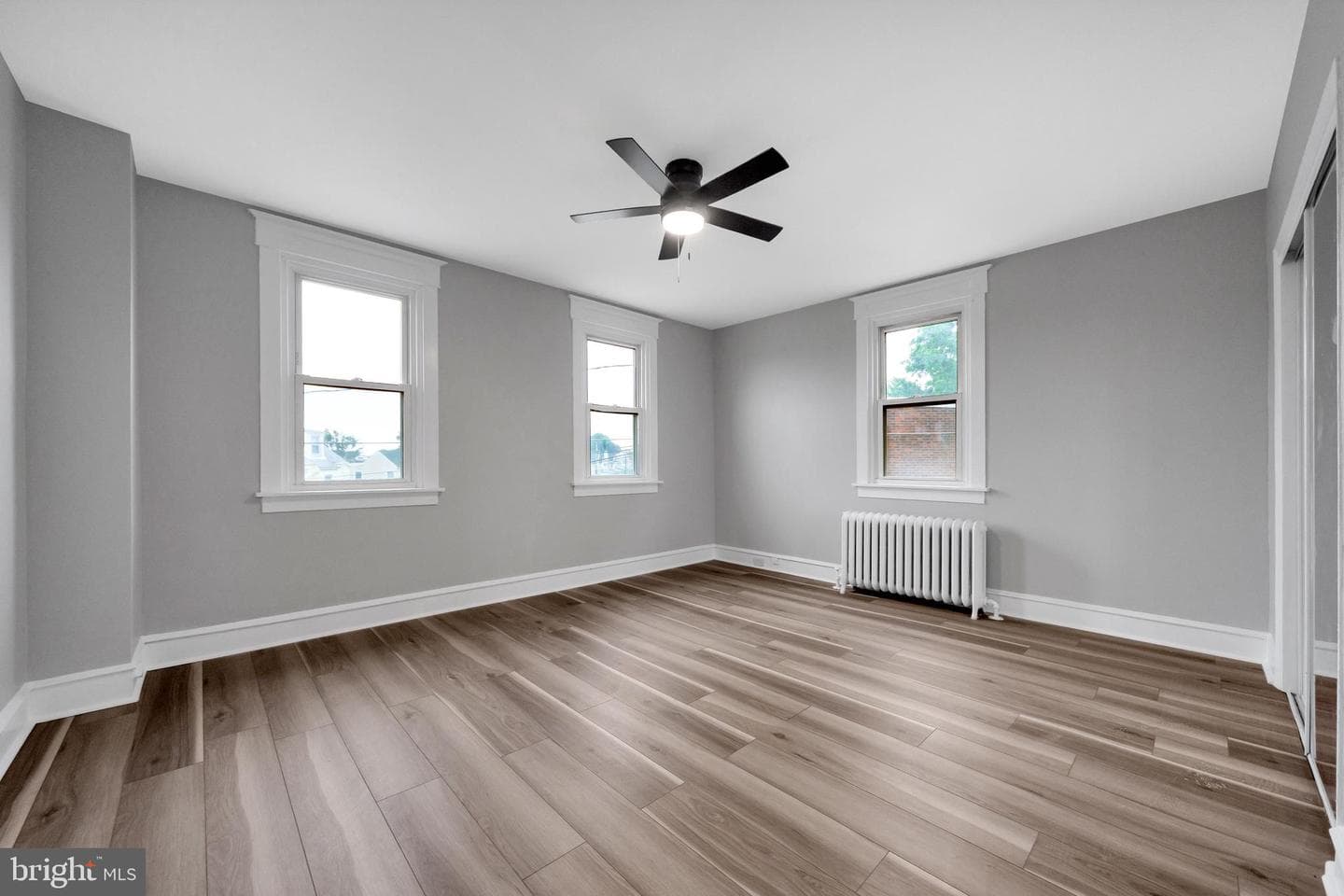 552 Larchwood Avenue photo 7