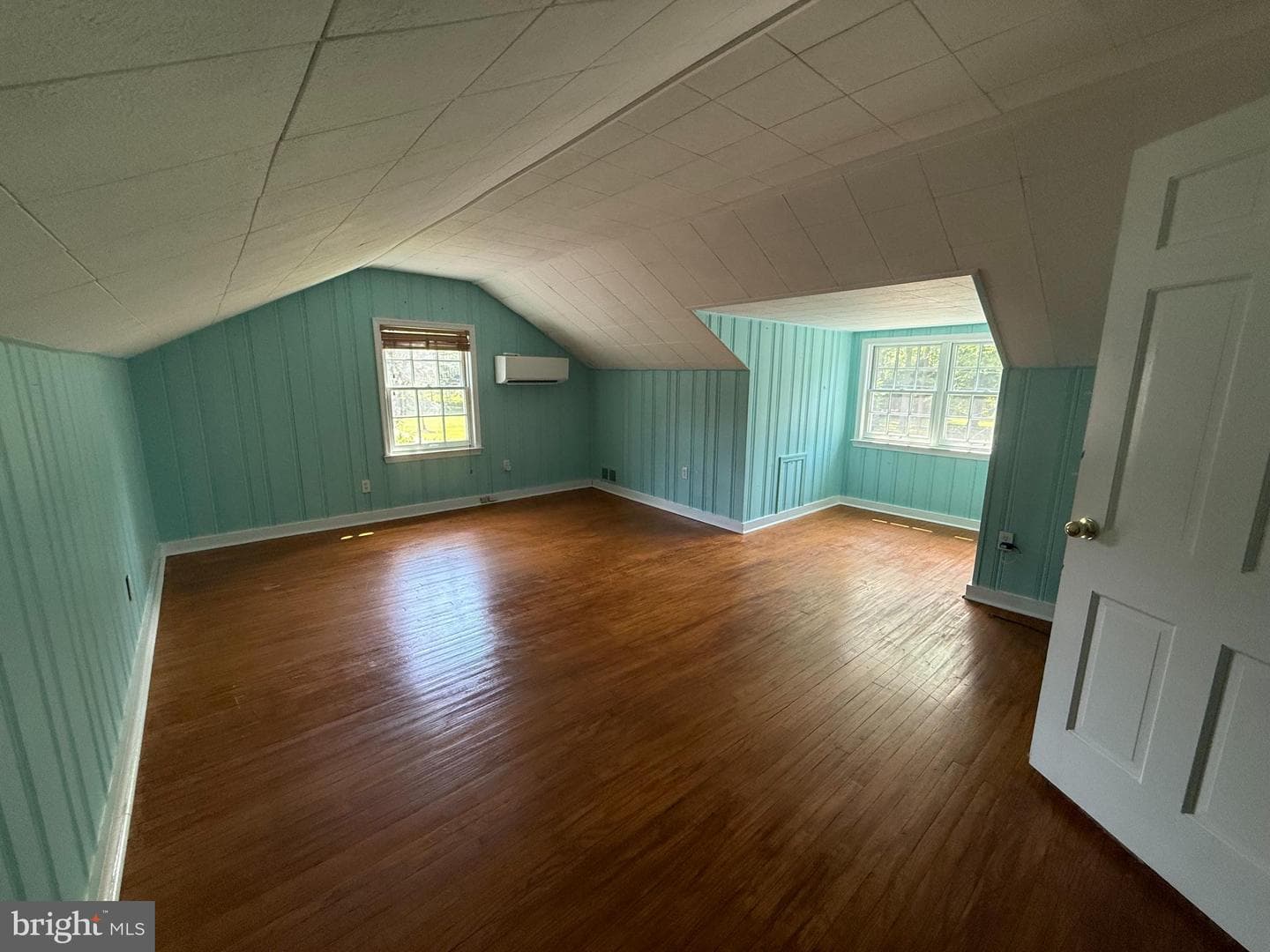 14 College Avenue photo 32