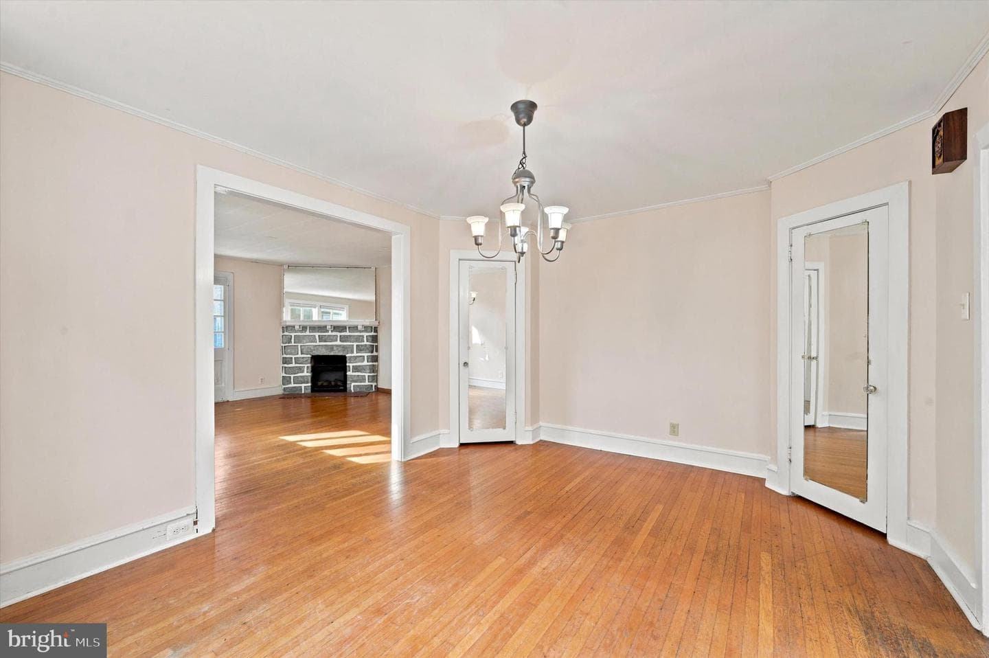 200 W Plumstead Avenue photo 9