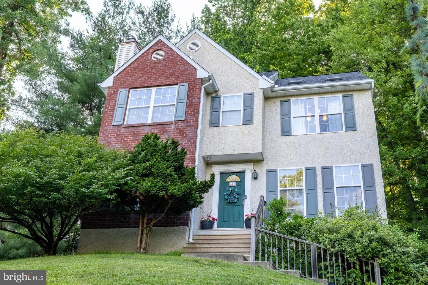 517 Beatty Road photo 2