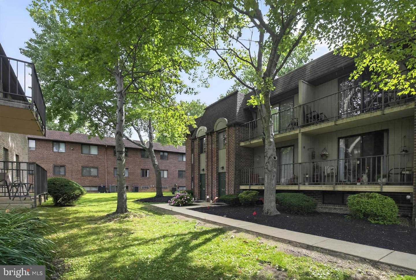 844 Putnam Boulevard #61b photo 20