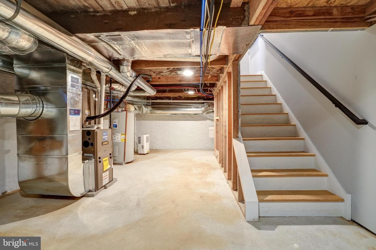609 Vernon Street photo 25