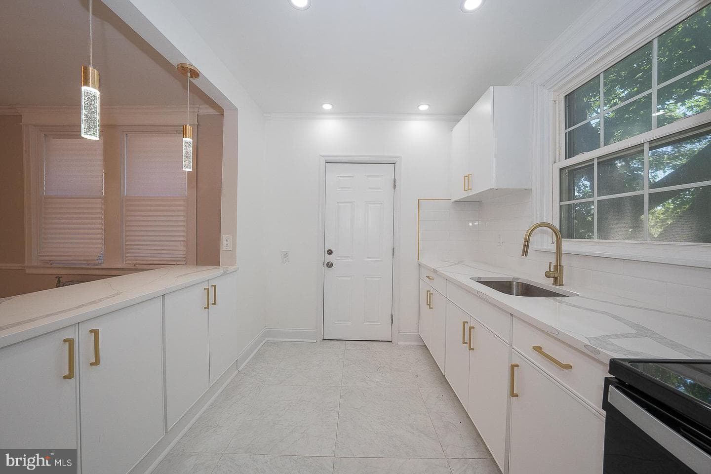 718 Bullock Avenue photo 22
