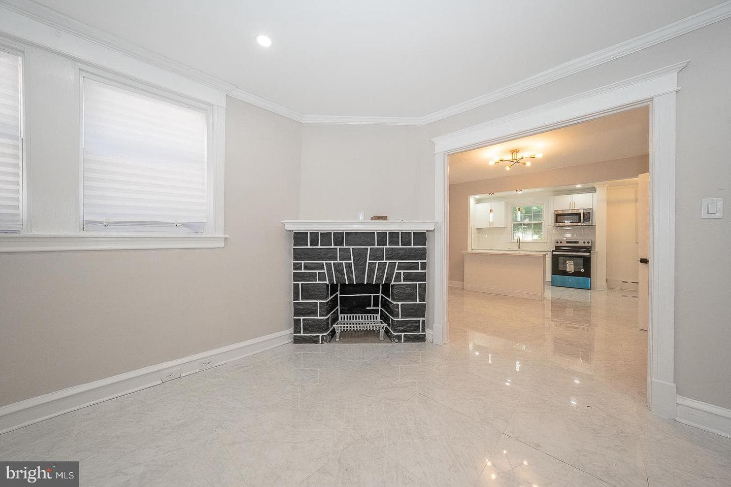 718 Bullock Avenue photo 9