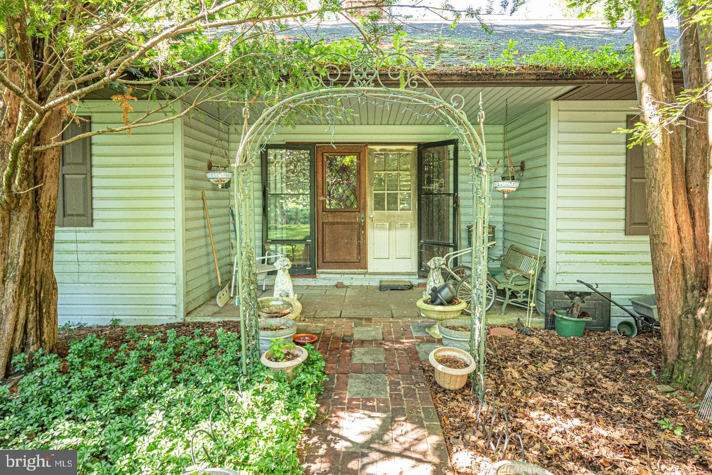 220 Harvey Road photo 4
