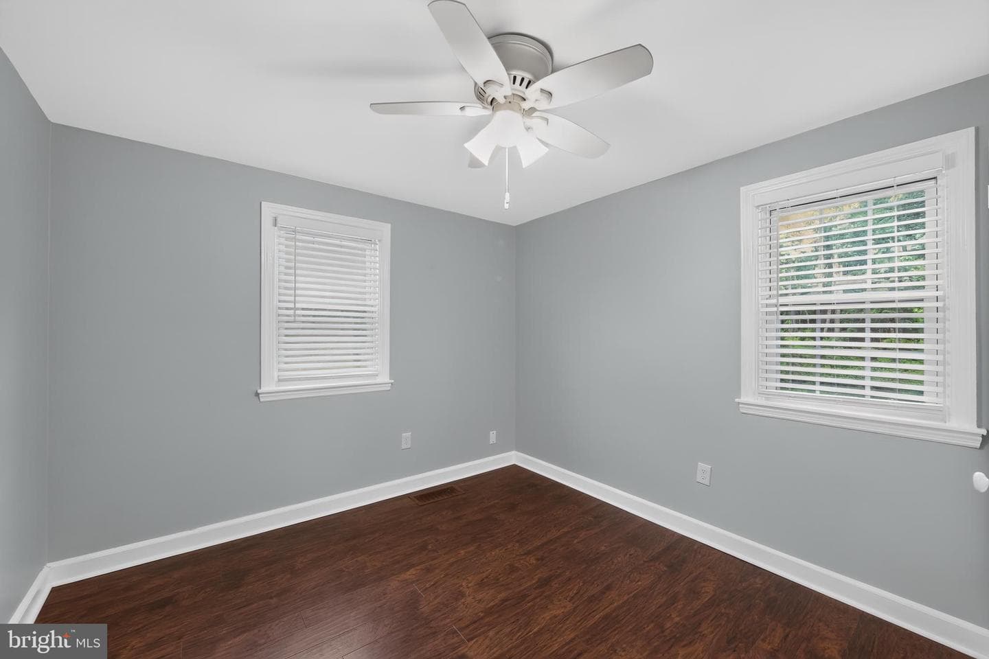 4818 Woodland Avenue photo 14