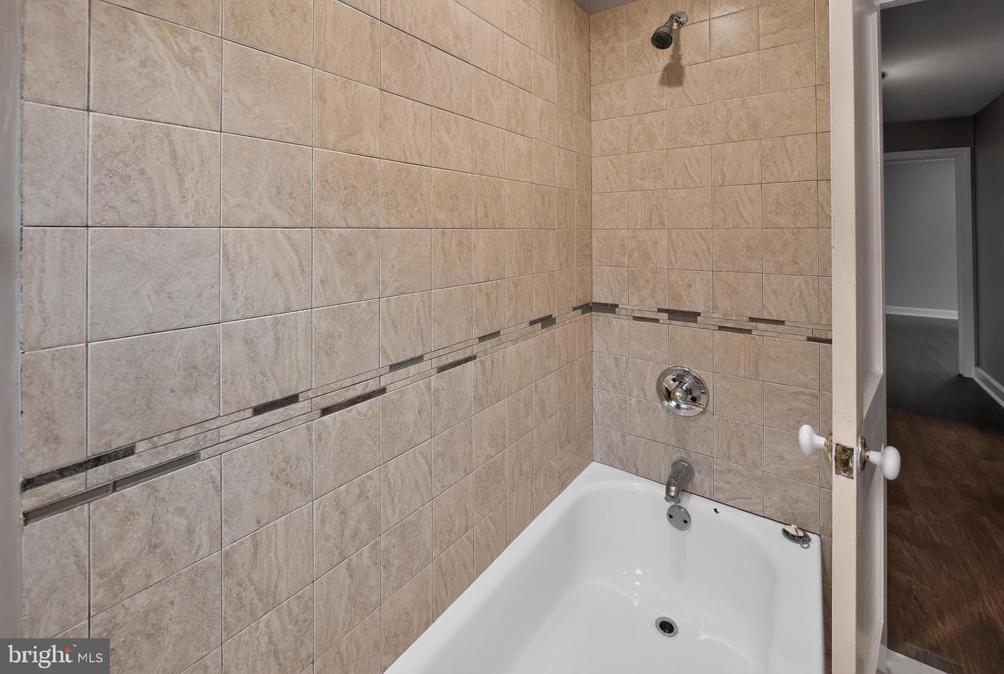 4818 Woodland Avenue photo 18
