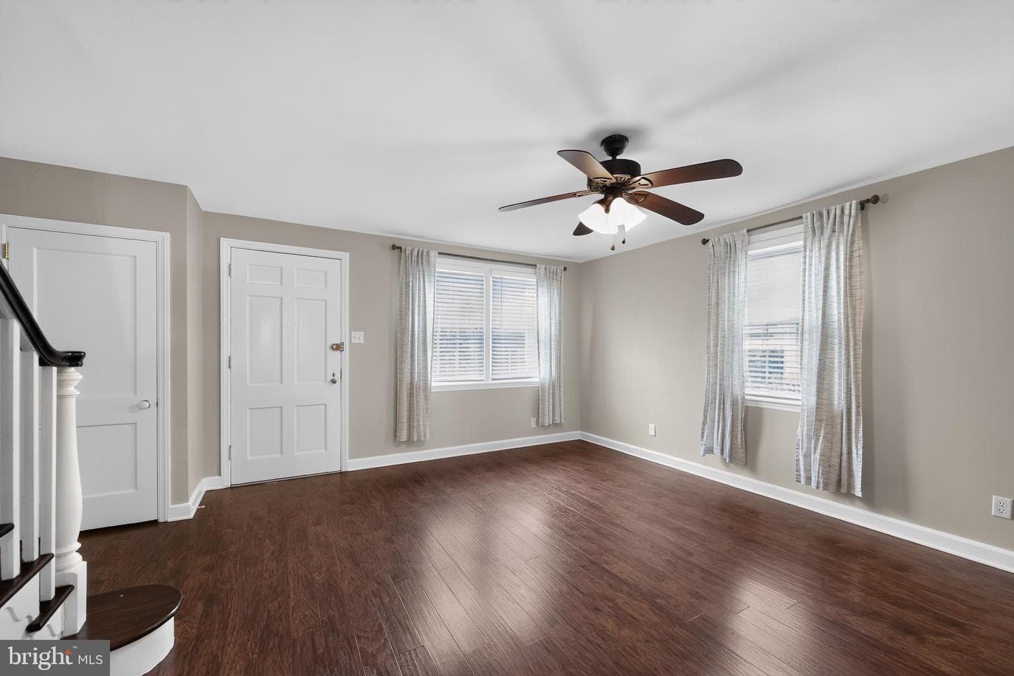 4818 Woodland Avenue photo 4