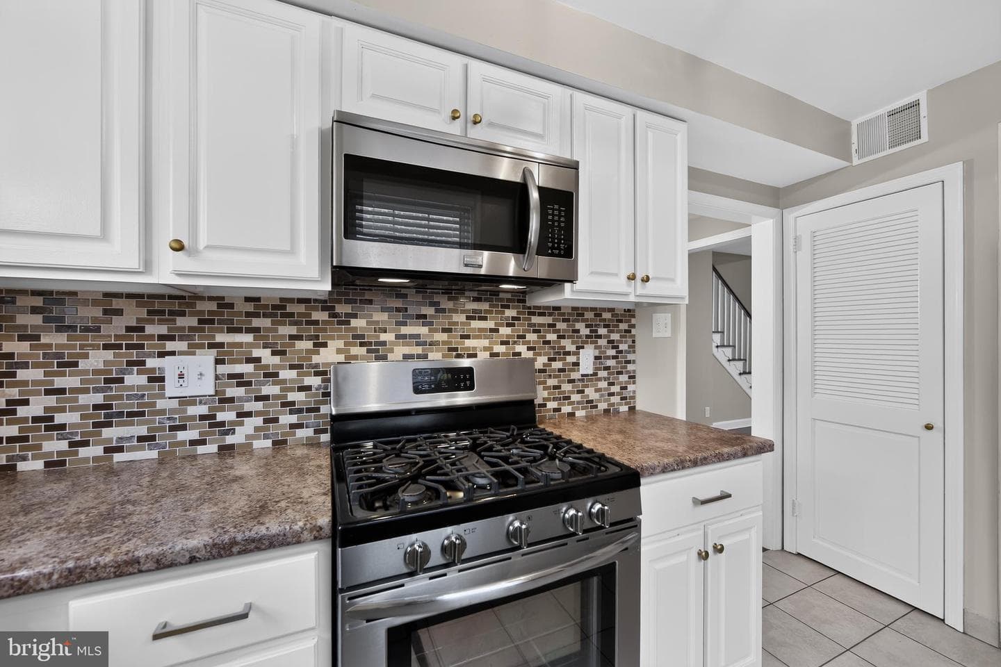4818 Woodland Avenue photo 9